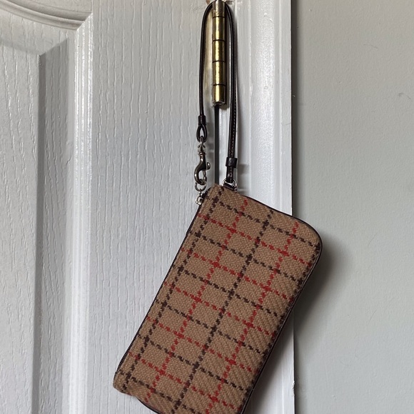 Coach wool wristlet. - Picture 13 of 16